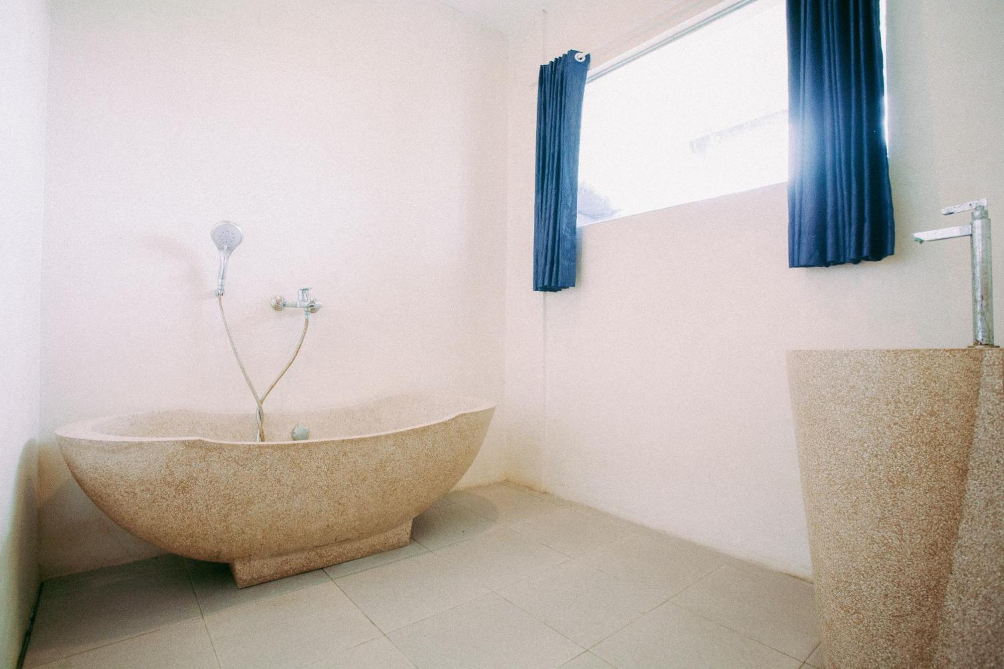 Swell Hotel, Pool Bar & Restaurant Tanah Lot  Luaran gambar
